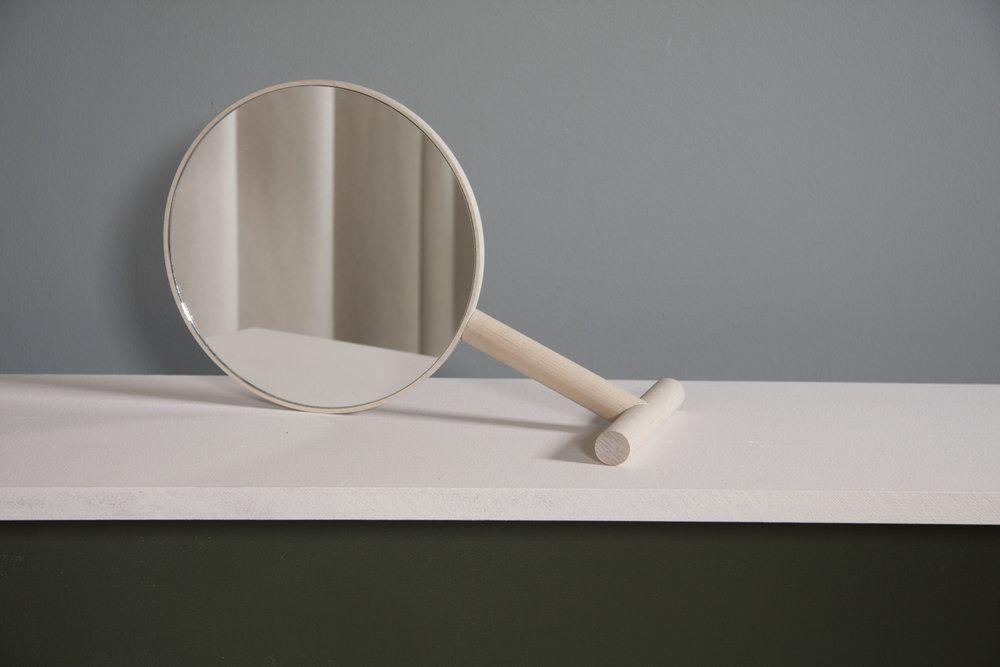 mirrorcloseup.jpg